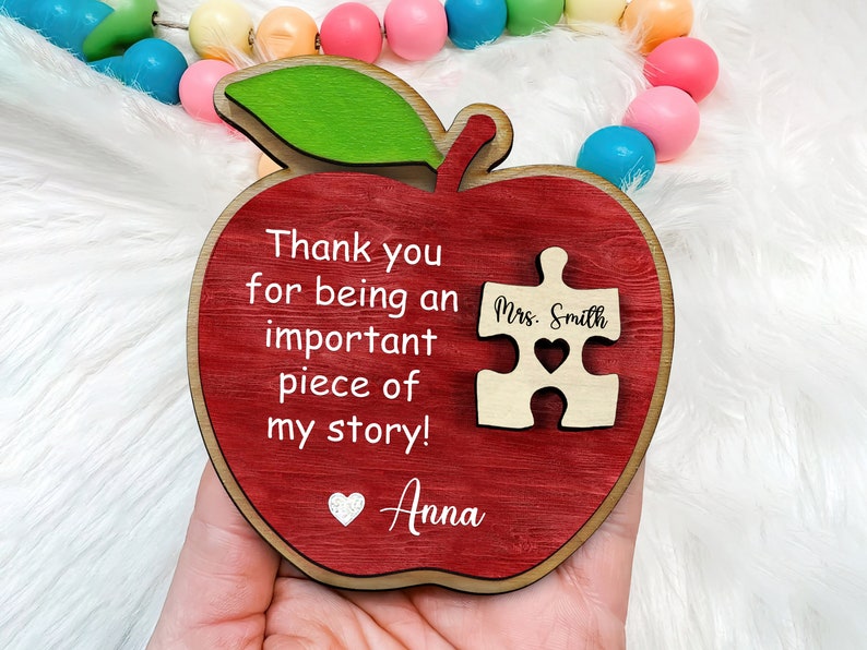 litzzy Personalized Desktop Teacher Apple Sign - Mini Apple Sign for Teachers, Teacher Desk Sign Personalized, Gifts for Teachers Custom Wooden Sign   