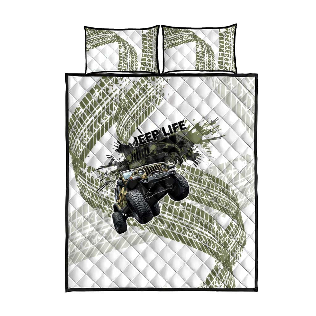 Jeep Life Quilt Bed Set Grunge Camo Off-Road Art