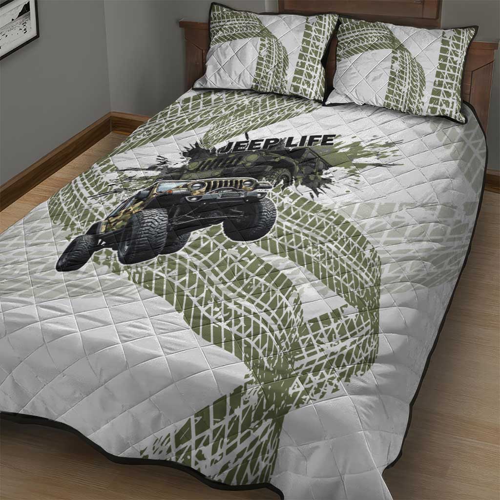 Jeep Life Quilt Bed Set Grunge Camo Off-Road Art