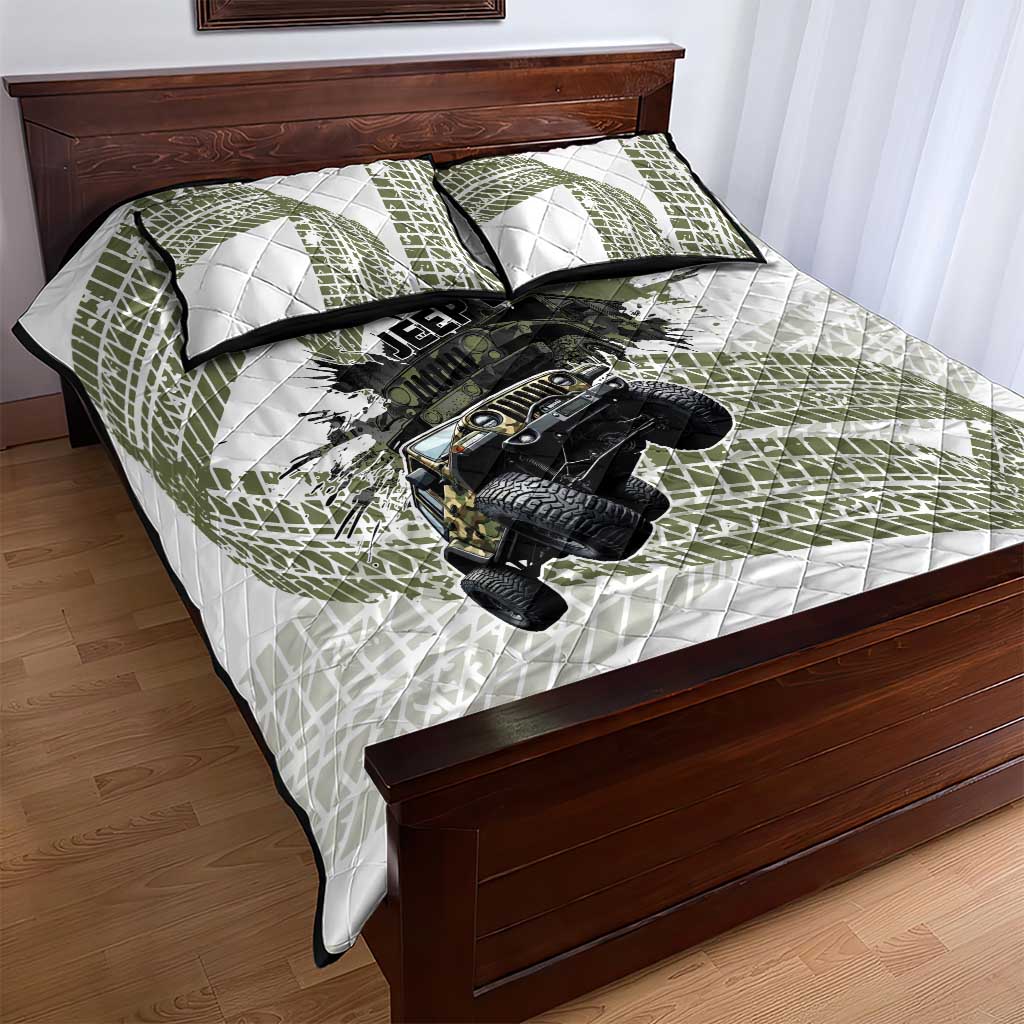 Jeep Life Quilt Bed Set Grunge Camo Off-Road Art
