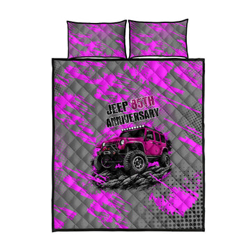 Jeep 85th Anniversary Quilt Bed Set Off Road Pink Camo Grunge Paint Splatter Grille