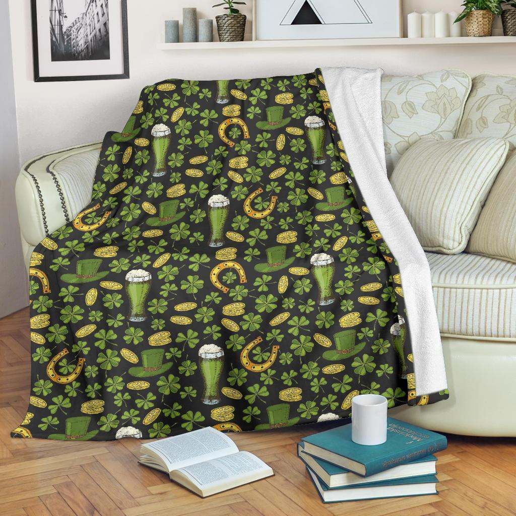 litzzy Clover St Patricks Pattern CLA15100649F Sherpa Fleece Blanket Fleece Blanket   