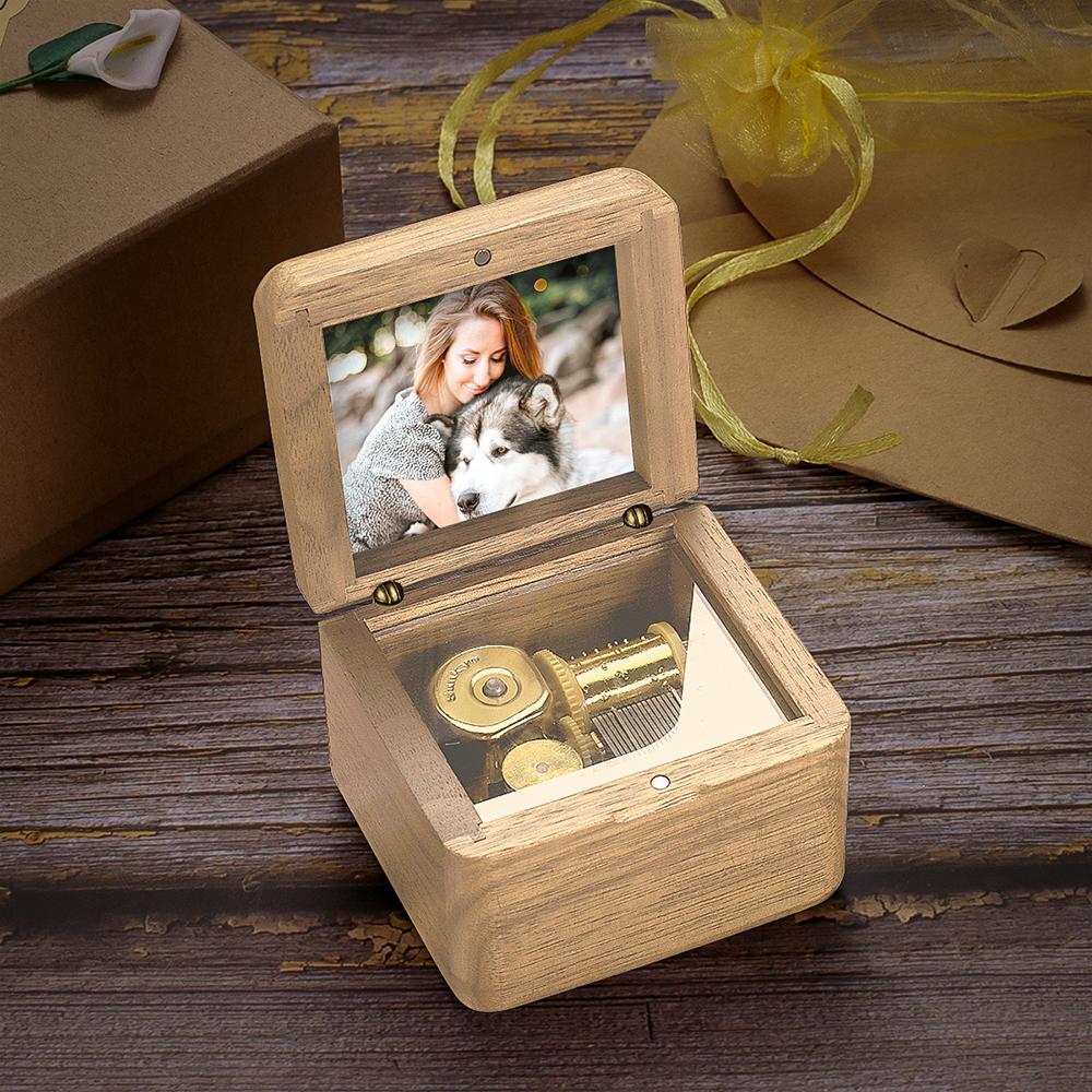 litzzy Personalized Wooden Vintage Photo Music Box Music Box   