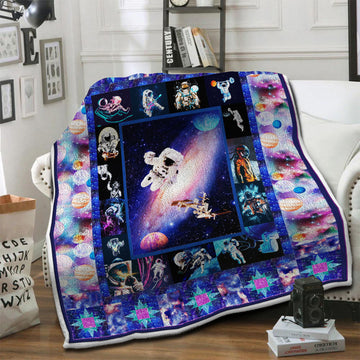 litzzy Astronaut Fleece Blanket STQ291057NL Fleece Blanket   