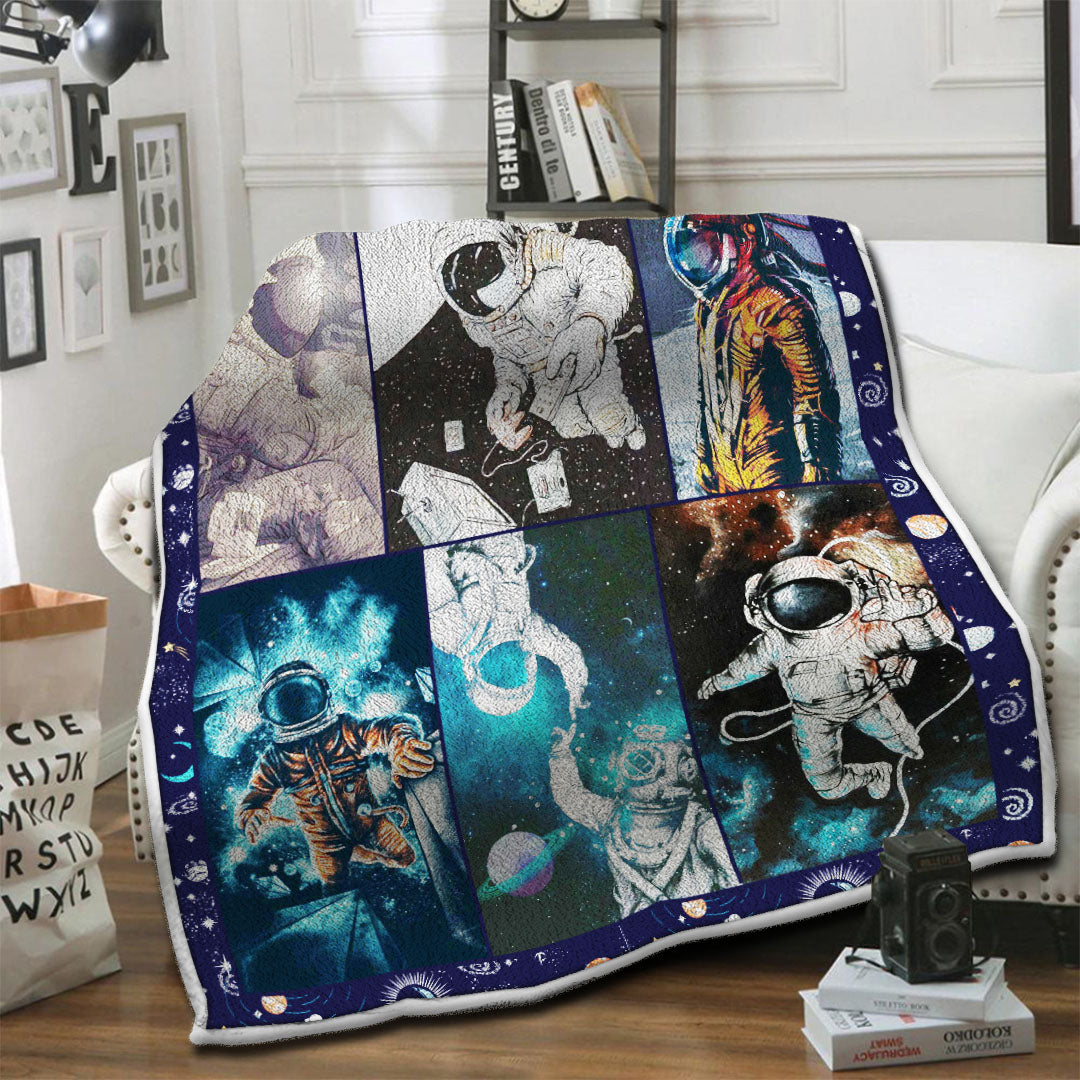 litzzy Astronaut Fleece Blanket HST19101426 Fleece Blanket   