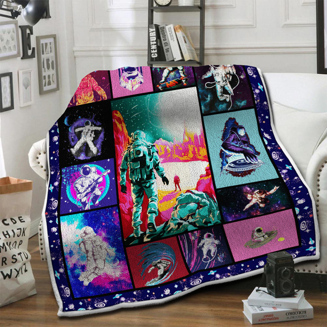 litzzy Astronaut Fleece Blanket HST1910812 Fleece Blanket   