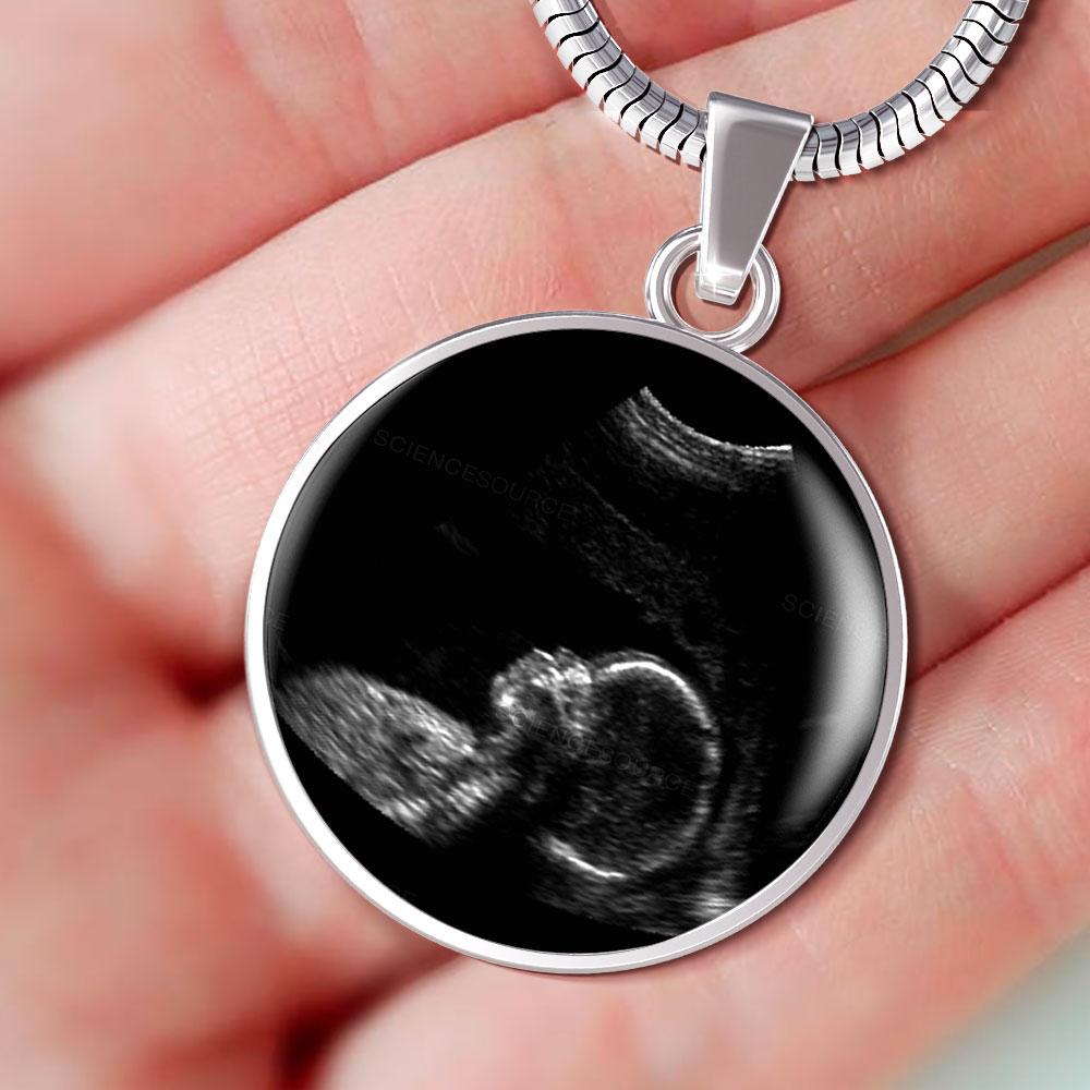 litzzy To My Mommy -  Love, Kisses, and Kicks - Circle Photo Necklace Jewelry   