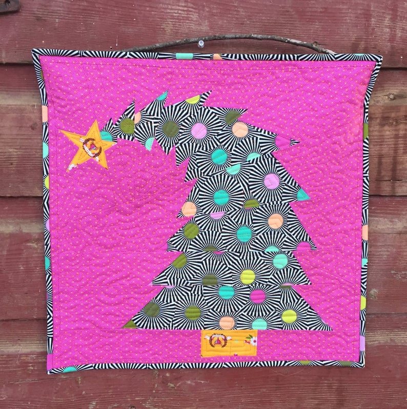 litzzy Bending Christmas Tree CLT1810034H Fleece Blanket Quilt Blanket   
