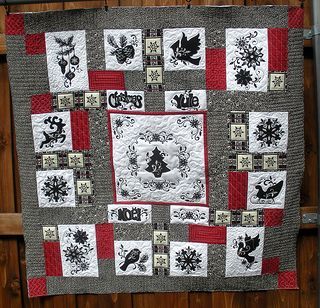 litzzy Black And White Christmas CLA2011118Q Fleece Blanket Quilt Blanket   