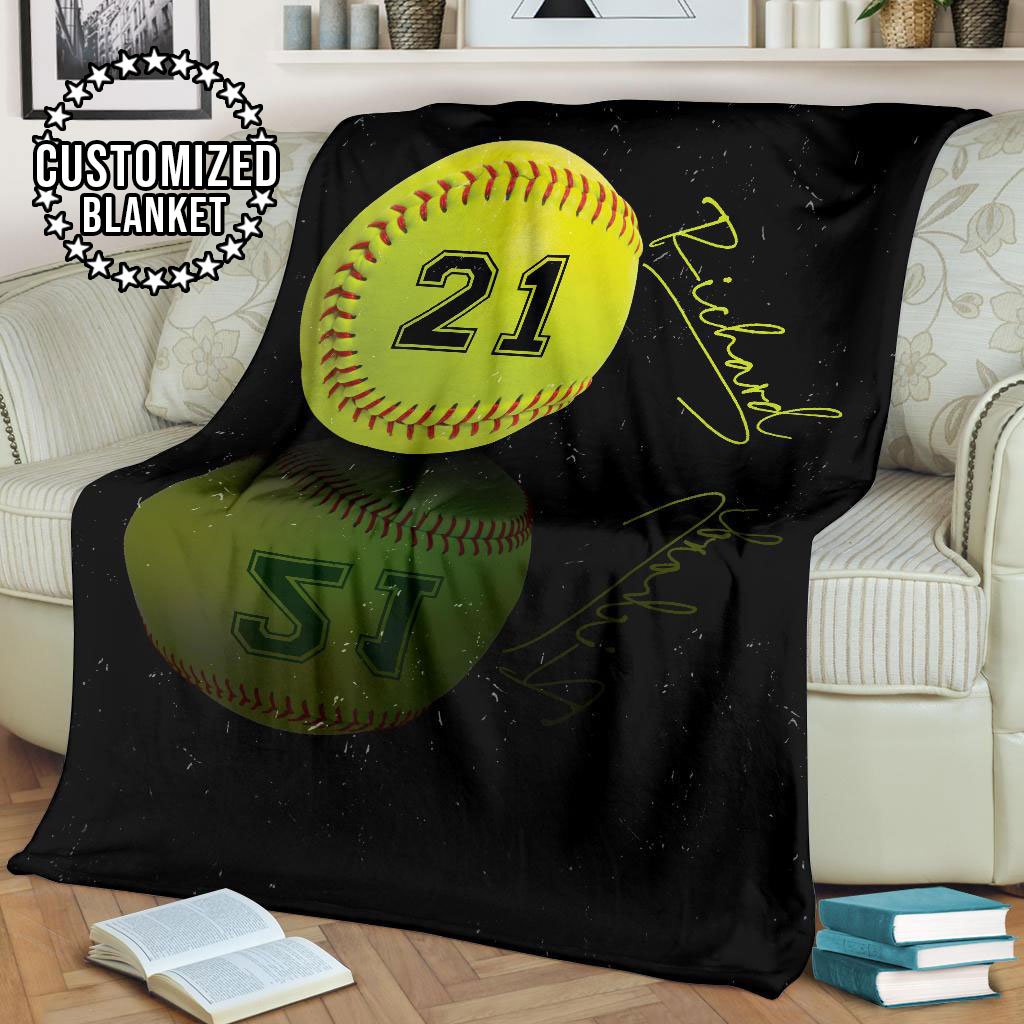 litzzy Personalized Sport Reflection Fleece Blanket - Lath1611201 Quilt Blanket   