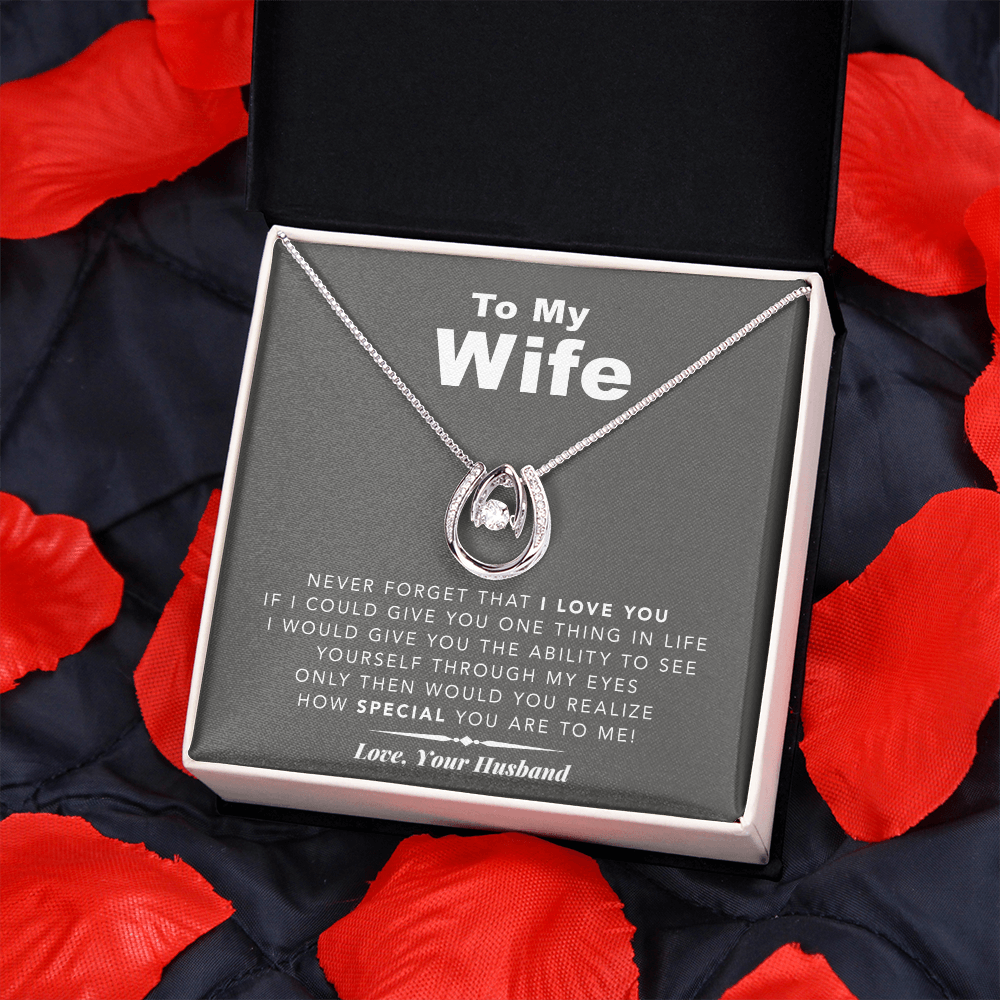 litzzy To My Wife Never Forget That I Love You - Gift For Christmas, Birthday, Anniversary - Lucky in Love Necklace - Necklace Gift For Her, Wife, Girlfriend, Anniversary, Wedding, Valentine, Birthday with Message Card Jewelry   