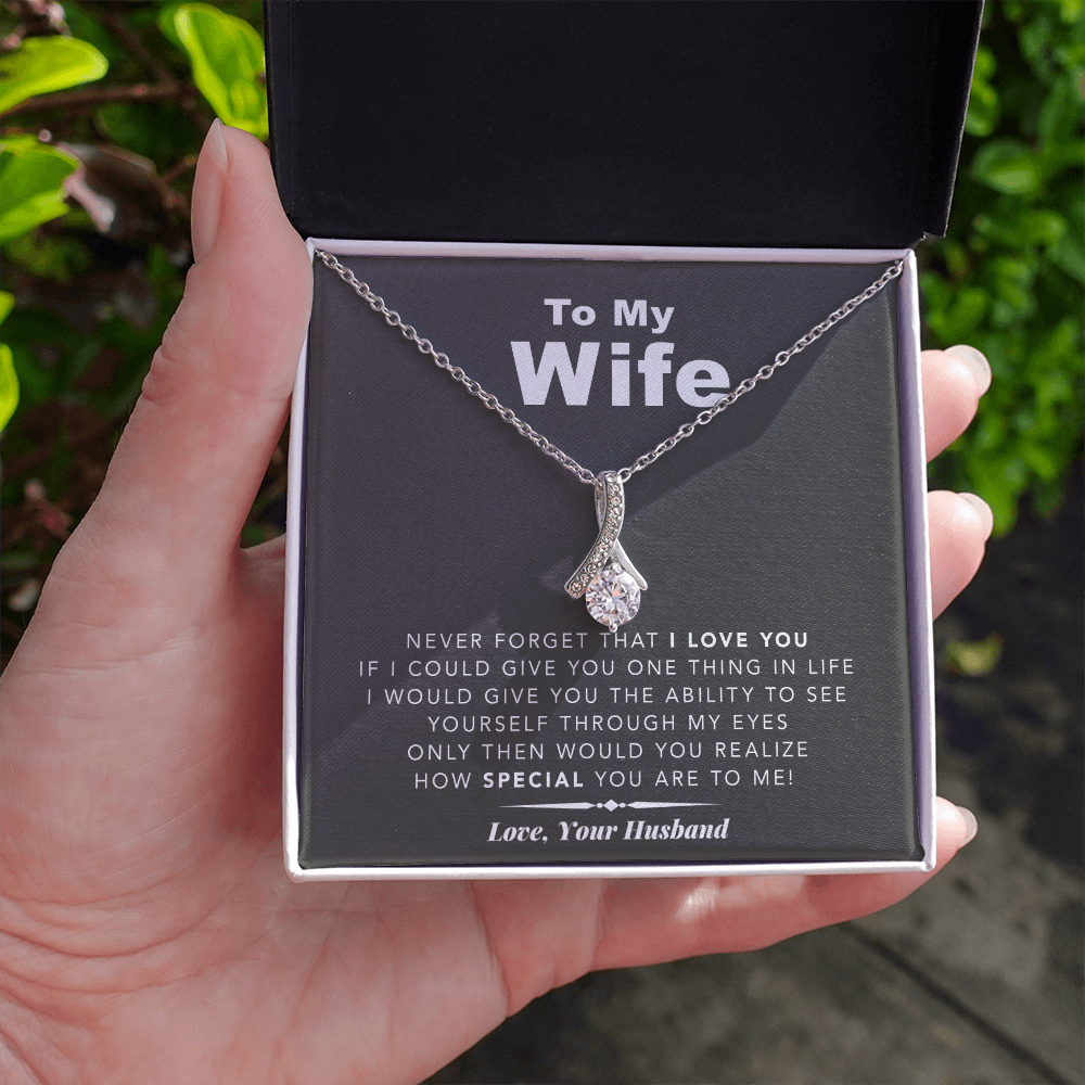 litzzy To My Wife Never Forget That I Love You - Gift For Christmas, Birthday, Anniversary - Necklace Gift For Her, Wife, Girlfriend, Anniversary, Wedding, Valentine, Birthday with Message Card Jewelry   