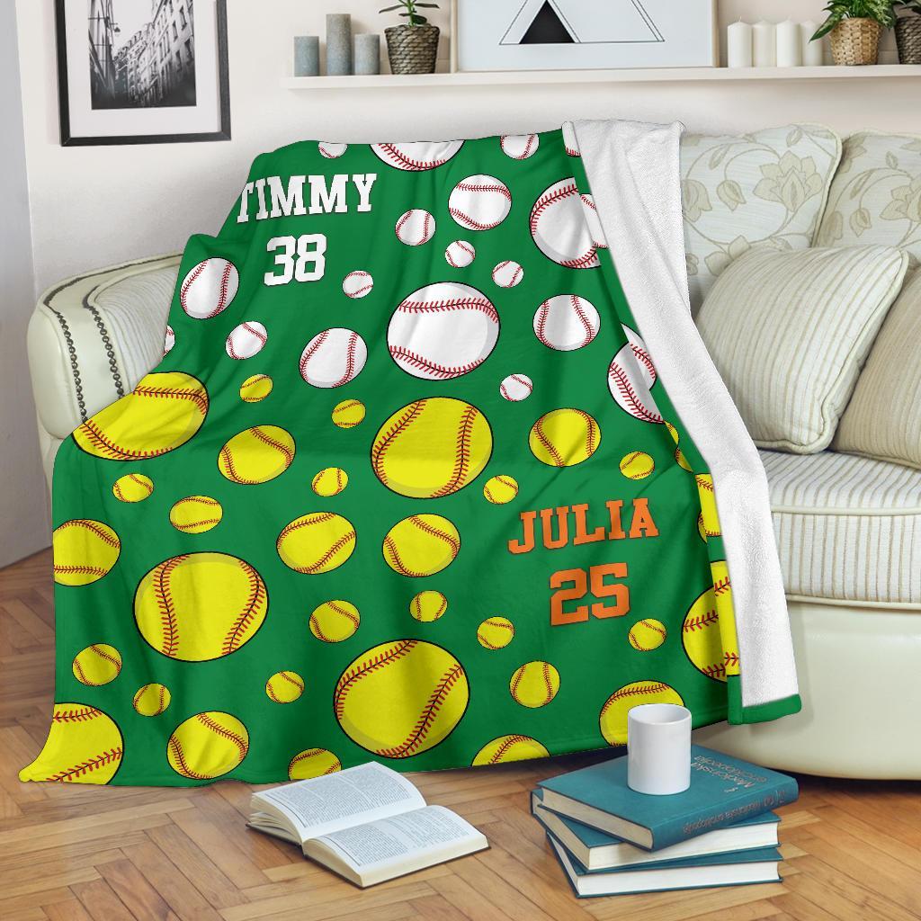 litzzy Personalized Baseball Softball Balls Fleece Blankets - Tlnb1311201Ki Quilt Blanket   