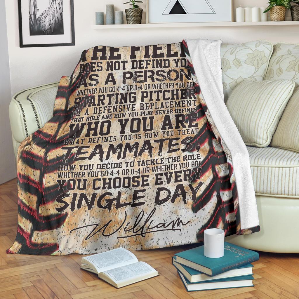 litzzy Personalized Your Play On The Field Fleece Blanket - Km091120 Quilt Blanket   