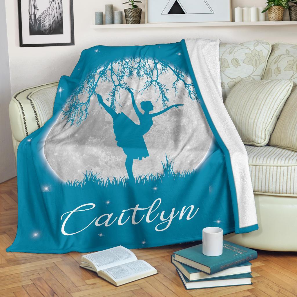 litzzy Personalized Dancing Moon Fleece Blanket - Laci2711203 Quilt Blanket   
