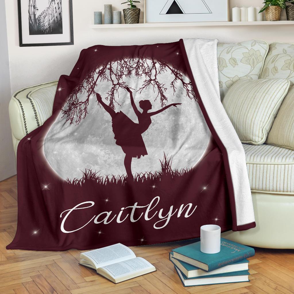 litzzy Personalized Dancing Moon Fleece Blanket - Laci2711203 Quilt Blanket BURGUNDY 50 X 60 