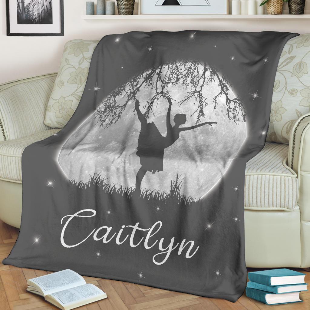 litzzy Personalized Dancing Moon Fleece Blanket - Laci2711203 Quilt Blanket   