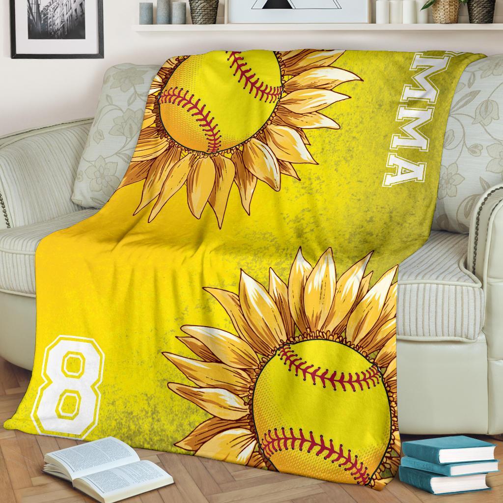 litzzy Personalized Softball Sunflower Fleece Blanket - Laci2411202 Quilt Blanket   