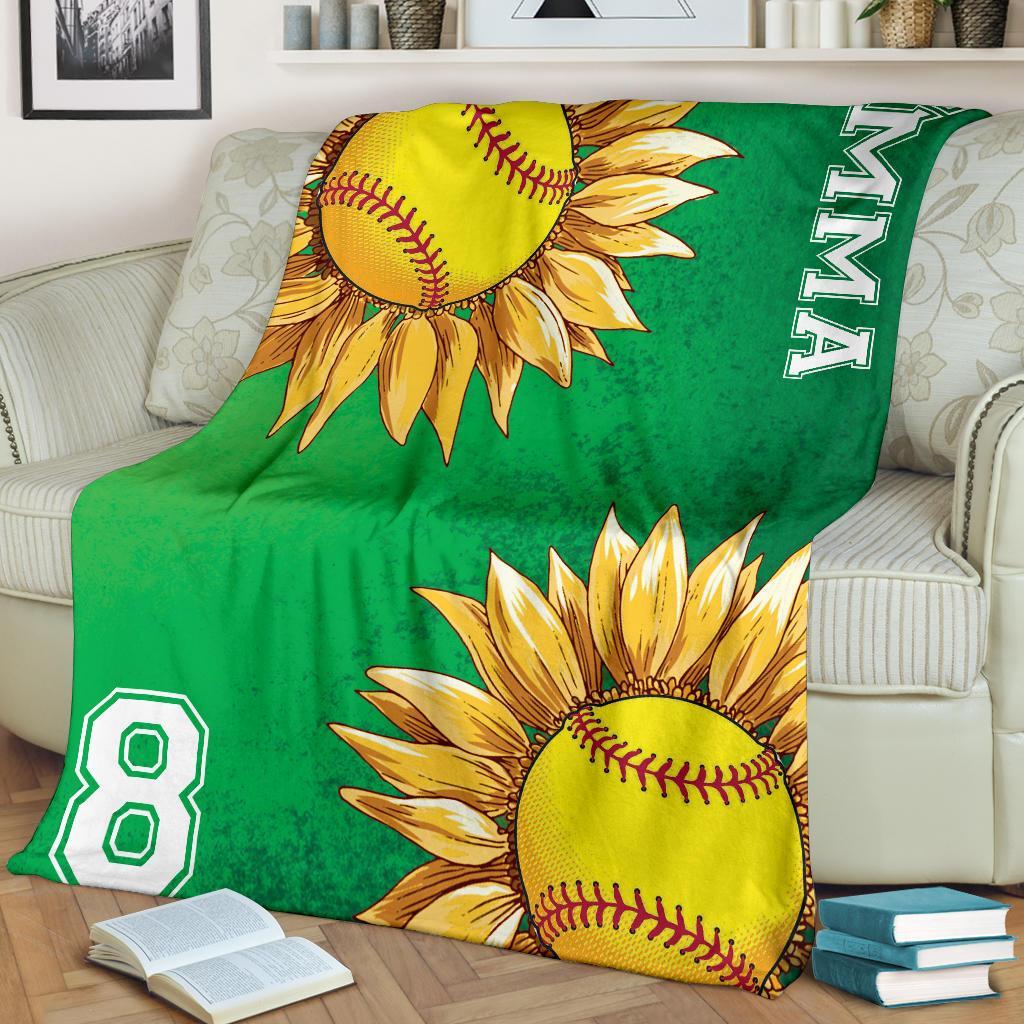litzzy Personalized Softball Sunflower Fleece Blanket - Laci2411202 Quilt Blanket   