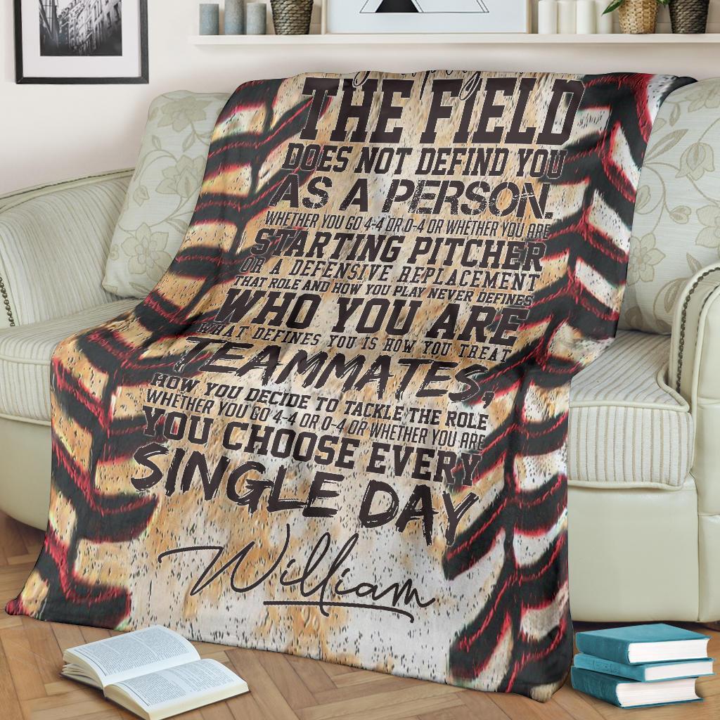 litzzy Personalized Your Play On The Field Fleece Blanket - Km091120 Quilt Blanket   