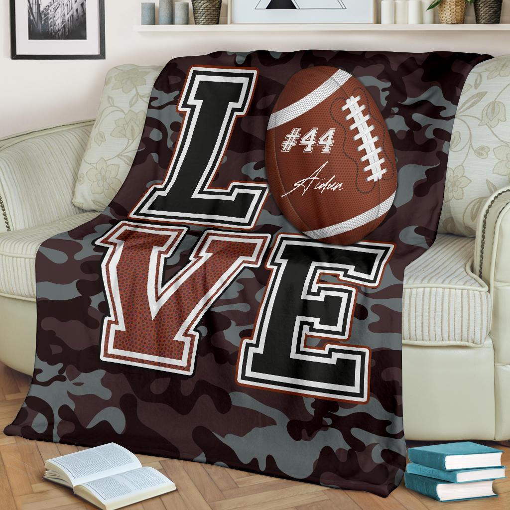 litzzy Personalized Love Football Fleece Blanket - Lath2411204 Quilt Blanket   