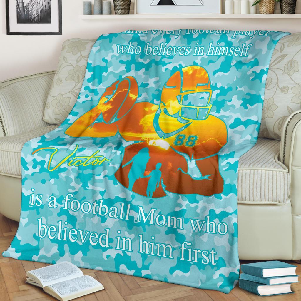 litzzy Personalized Football Player Fleece Blanket - Lath2411203 Quilt Blanket   