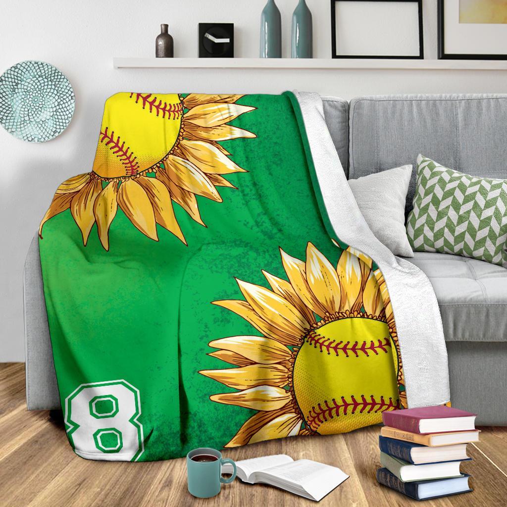 litzzy Personalized Softball Sunflower Fleece Blanket - Laci2411202 Quilt Blanket   