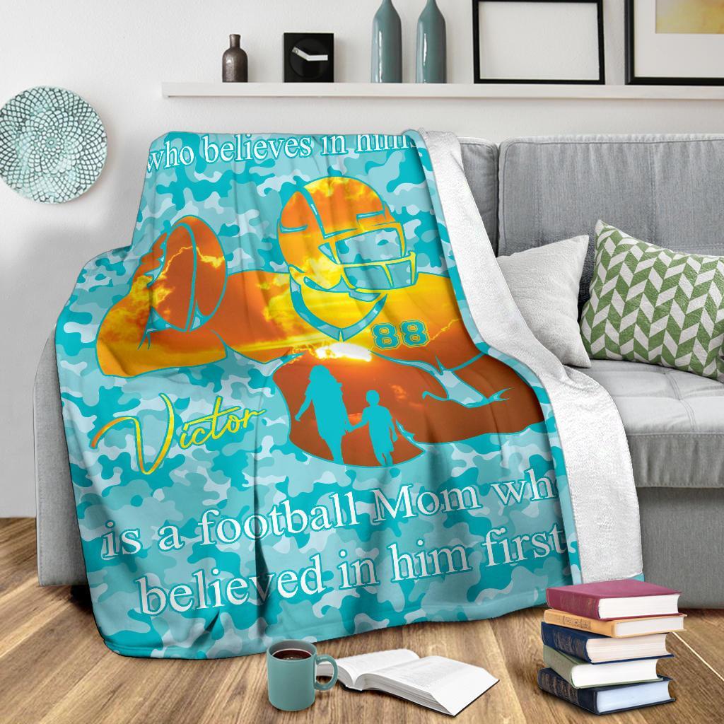 litzzy Personalized Football Player Fleece Blanket - Lath2411203 Quilt Blanket   