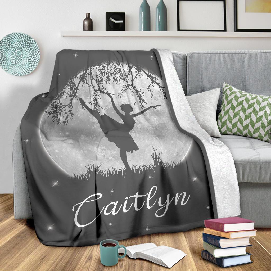 litzzy Personalized Dancing Moon Fleece Blanket - Laci2711203 Quilt Blanket   