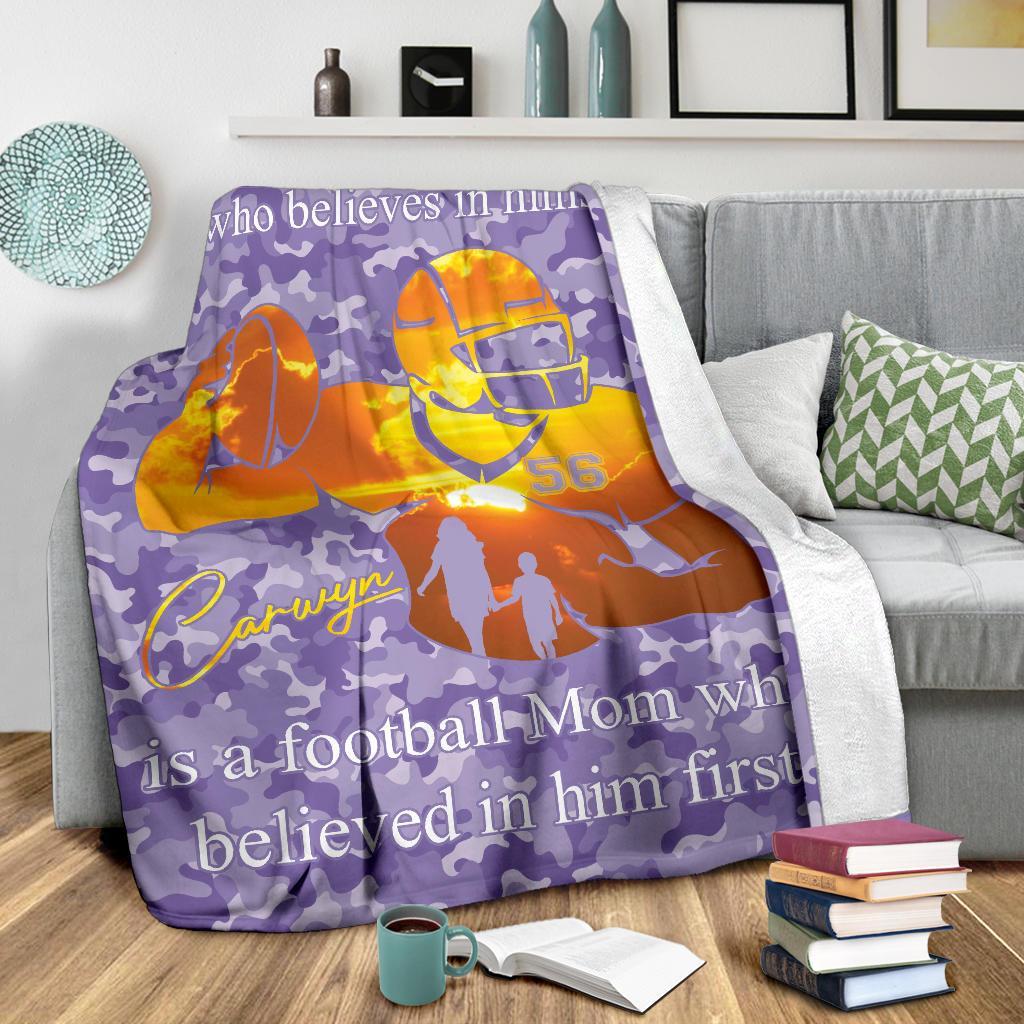 litzzy Personalized Football Player Fleece Blanket - Lath2411203 Quilt Blanket   