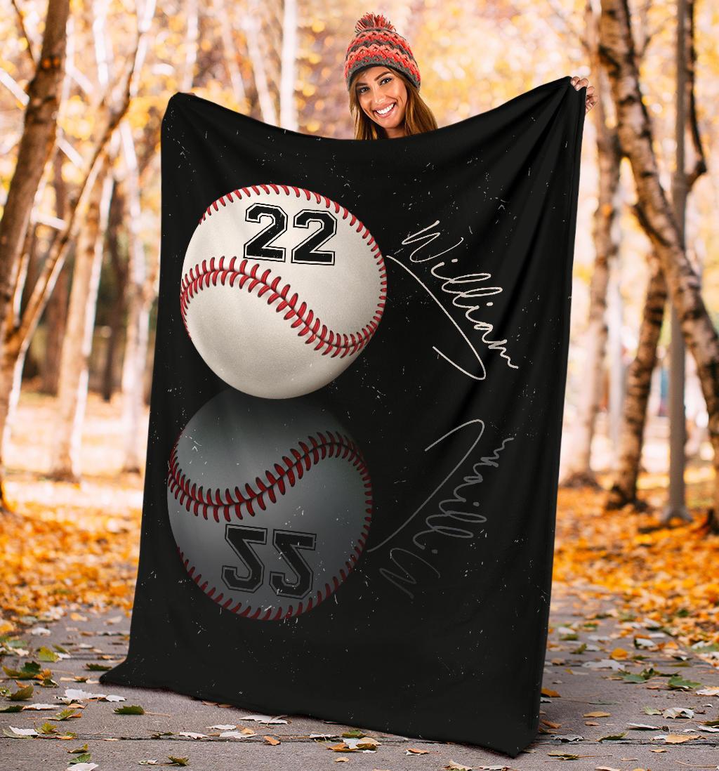 litzzy Personalized Sport Reflection Fleece Blanket - Lath1611201 Quilt Blanket   