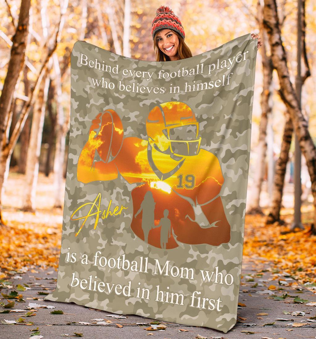 litzzy Personalized Football Player Fleece Blanket - Lath2411203 Quilt Blanket   