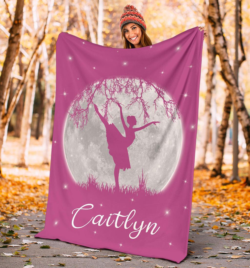 litzzy Personalized Dancing Moon Fleece Blanket - Laci2711203 Quilt Blanket   
