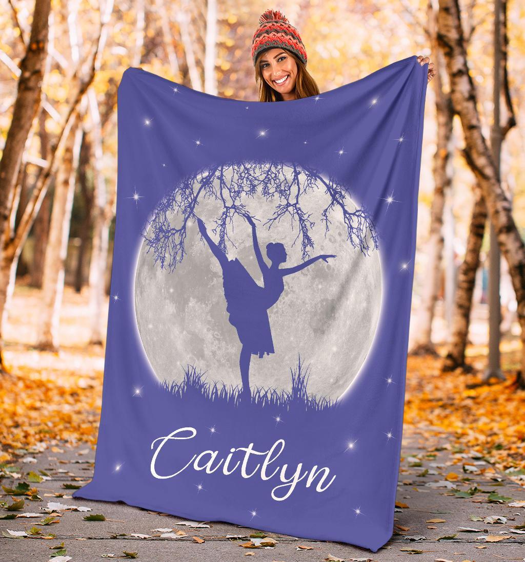 litzzy Personalized Dancing Moon Fleece Blanket - Laci2711203 Quilt Blanket   