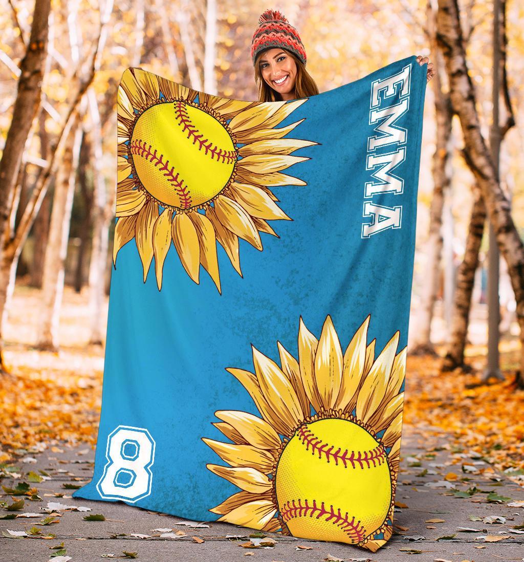 litzzy Personalized Softball Sunflower Fleece Blanket - Laci2411202 Quilt Blanket   