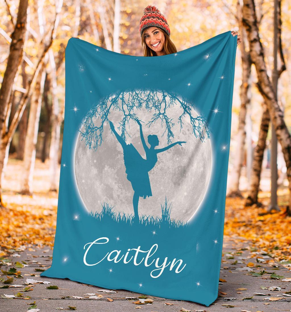 litzzy Personalized Dancing Moon Fleece Blanket - Laci2711203 Quilt Blanket   