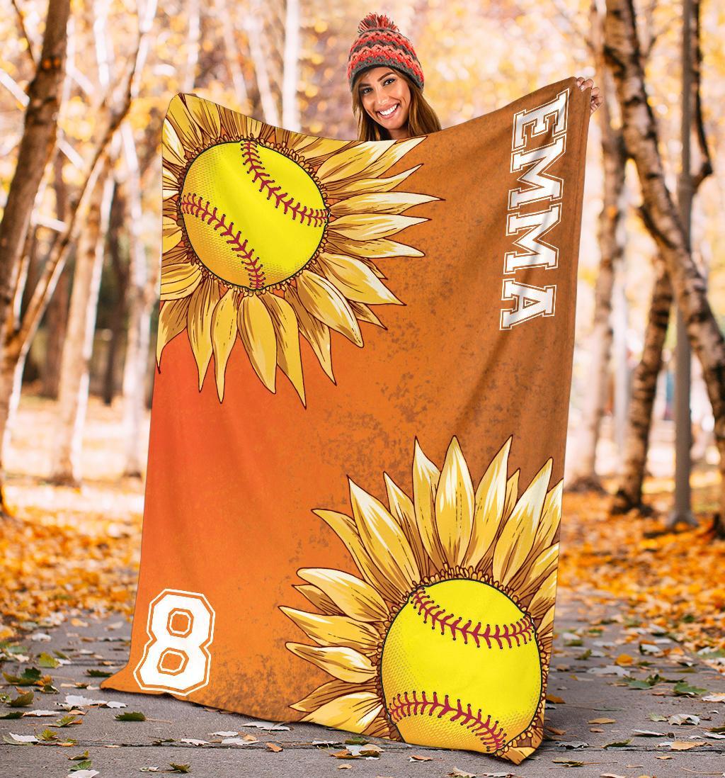 litzzy Personalized Softball Sunflower Fleece Blanket - Laci2411202 Quilt Blanket   