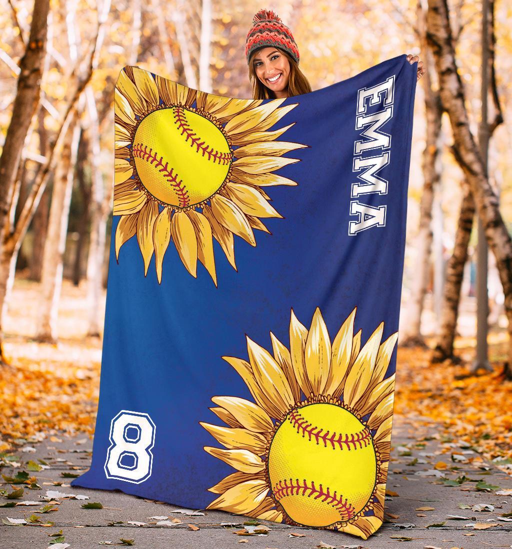 litzzy Personalized Softball Sunflower Fleece Blanket - Laci2411202 Quilt Blanket   
