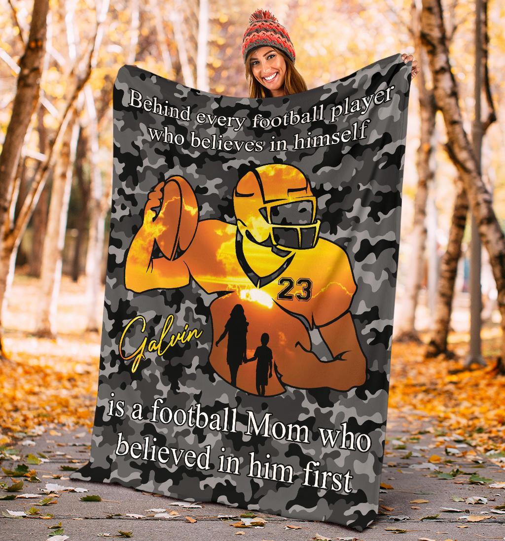 litzzy Personalized Football Player Fleece Blanket - Lath2411203 Quilt Blanket   
