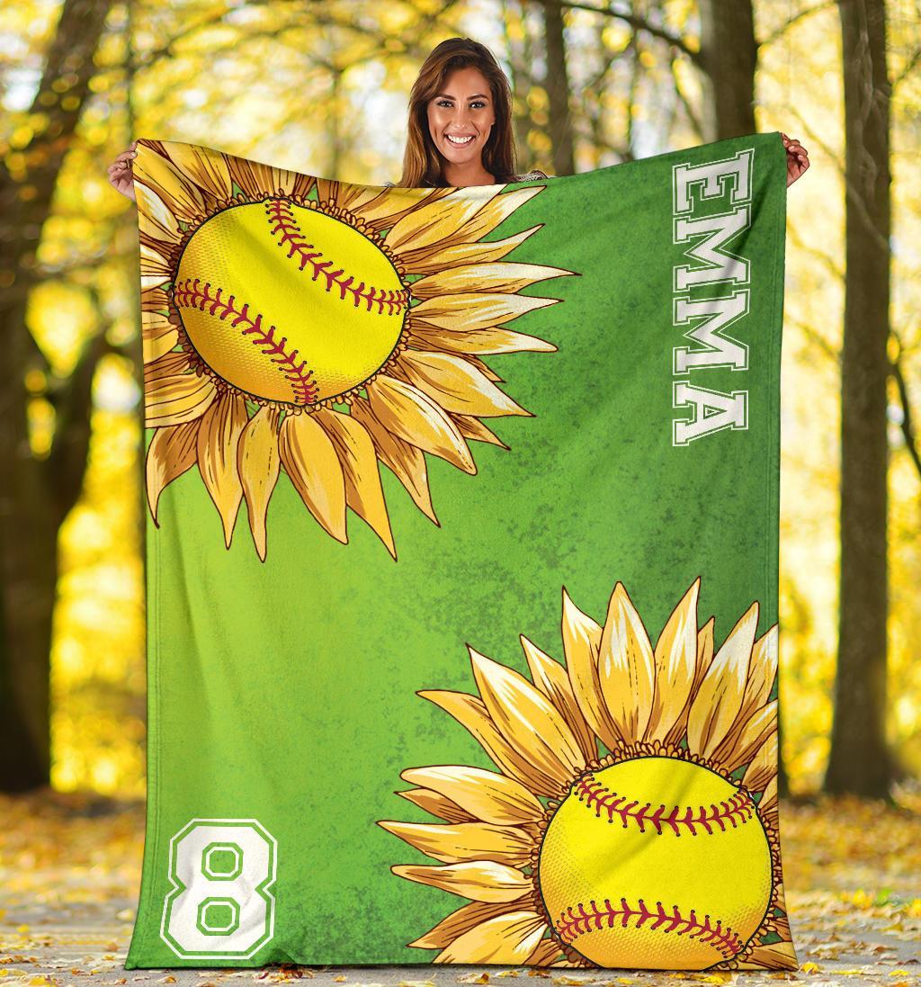 litzzy Personalized Softball Sunflower Fleece Blanket - Laci2411202 Quilt Blanket   