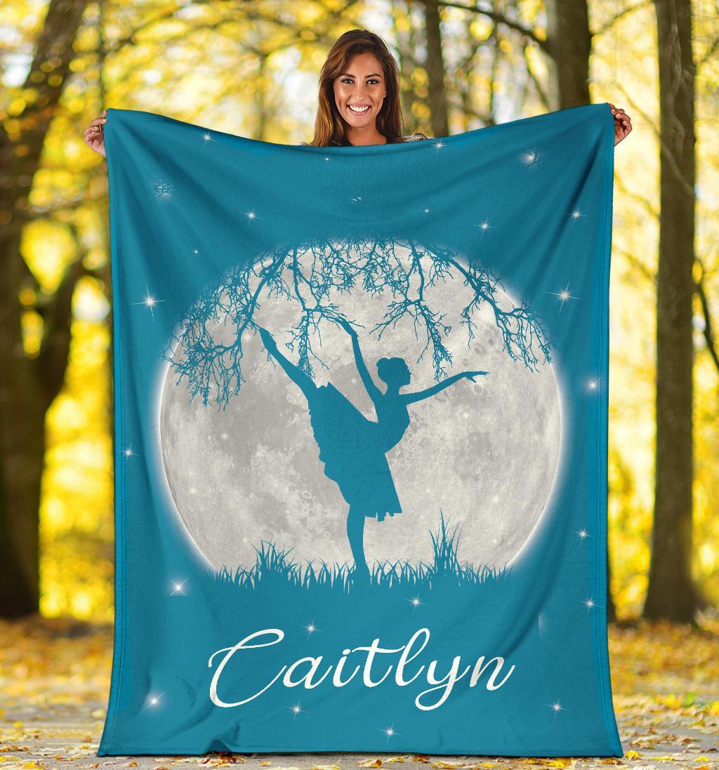 litzzy Personalized Dancing Moon Fleece Blanket - Laci2711203 Quilt Blanket LIGHT BLUE 50 X 60 