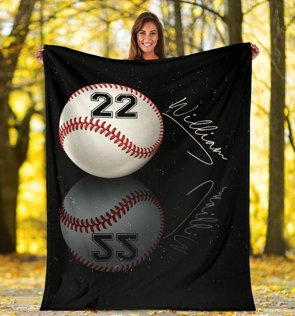 litzzy Personalized Sport Reflection Fleece Blanket - Lath1611201 Quilt Blanket   