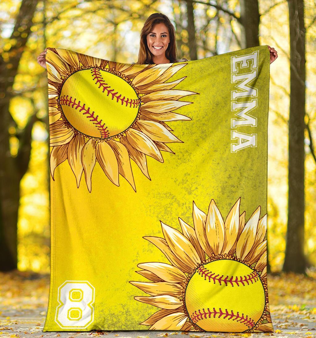 litzzy Personalized Softball Sunflower Fleece Blanket - Laci2411202 Quilt Blanket   
