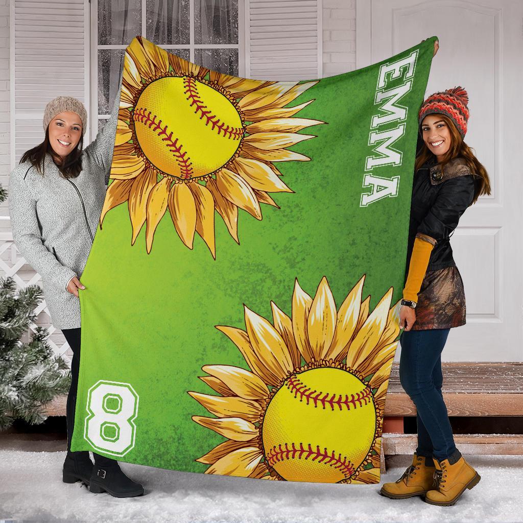 litzzy Personalized Softball Sunflower Fleece Blanket - Laci2411202 Quilt Blanket   