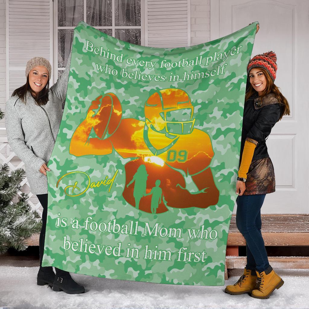 litzzy Personalized Football Player Fleece Blanket - Lath2411203 Quilt Blanket MINT 50 X 60 