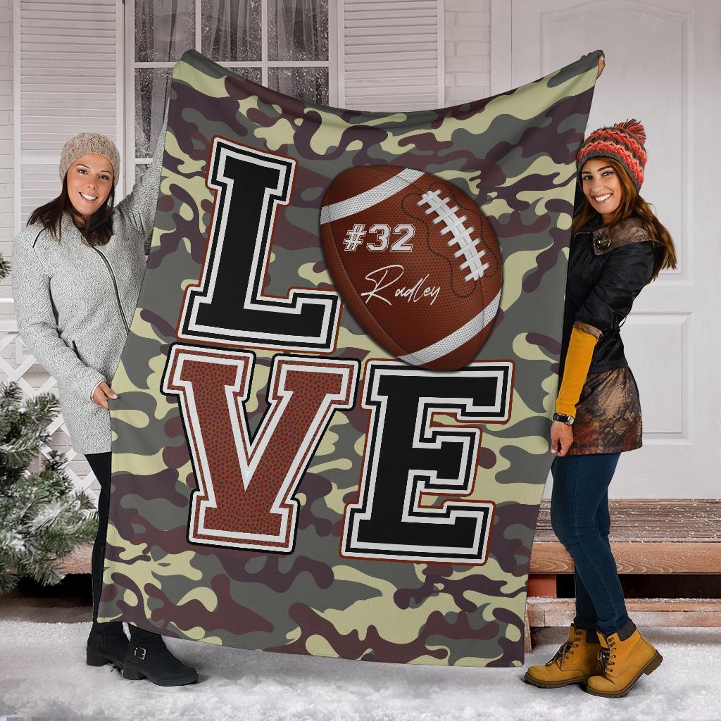 litzzy Personalized Love Football Fleece Blanket - Lath2411204 Quilt Blanket   