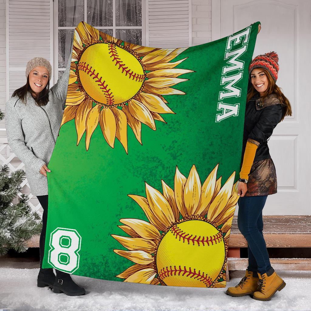 litzzy Personalized Softball Sunflower Fleece Blanket - Laci2411202 Quilt Blanket   